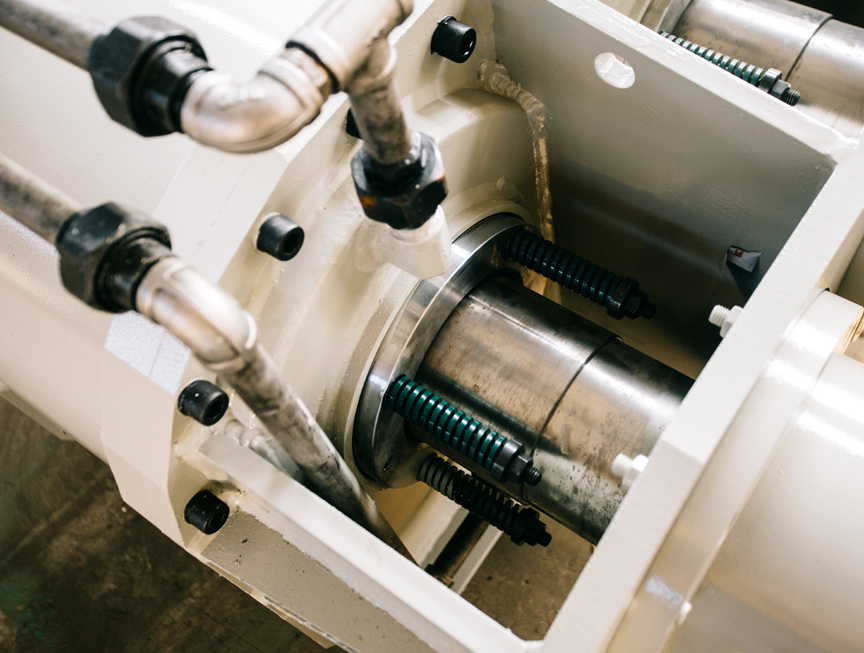大连市德通橡塑机械 密炼机搅笼 满焊硬质合金 密炼机配件