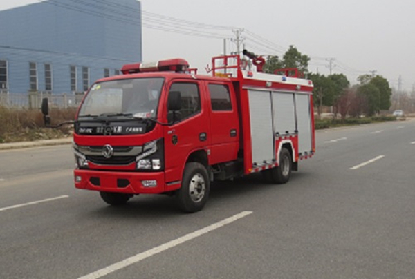 国六东风小多利卡2.5吨泡沫消防车生产加工定制厂家